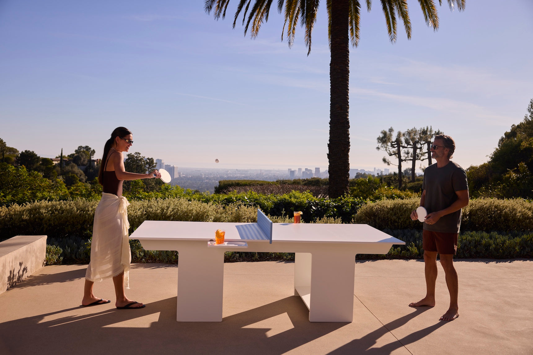 Ledge Lounger Table Tennis and Barstools Gathering Set