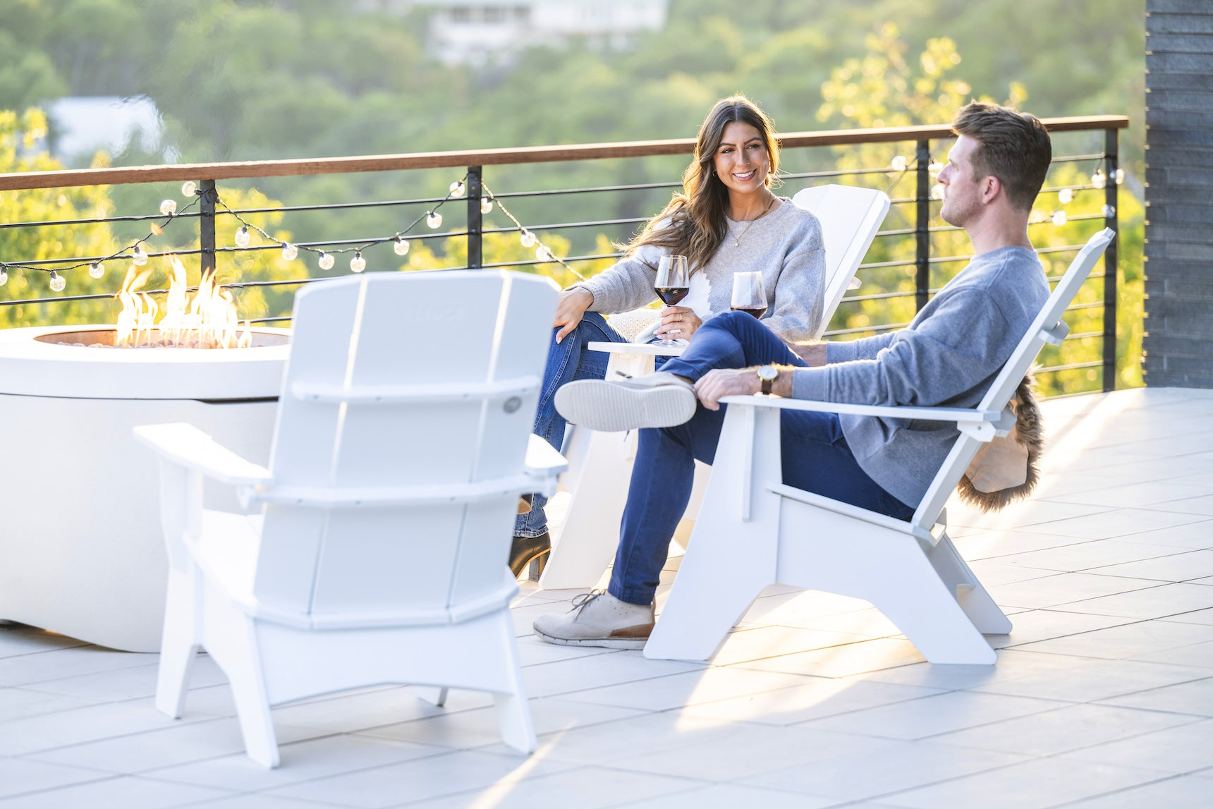 Ledge Lounger Halo Aglow Fire Pit Bundle