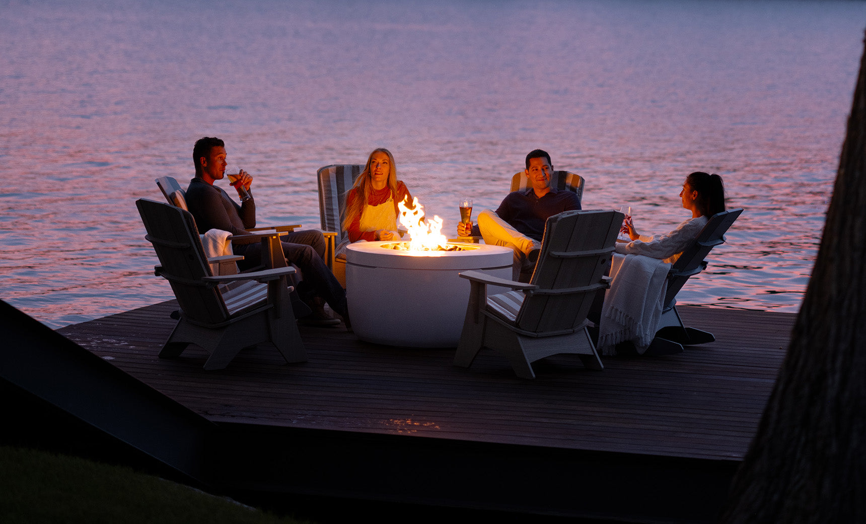 Ledge Lounger Halo Aglow Fire Pit Bundle