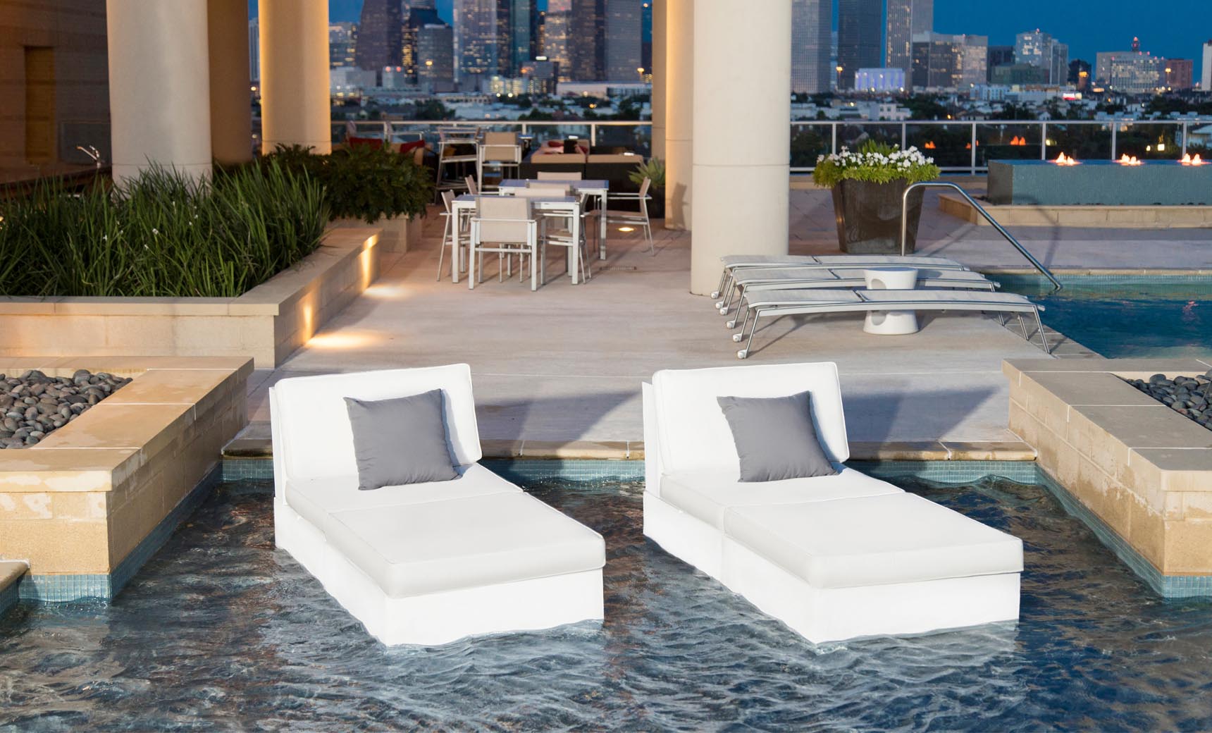Ledge Lounger Signature Sectional 2-Piece Sun Chair